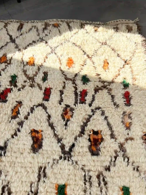 Azilal Vintage Berberteppich mit bunten Rauten