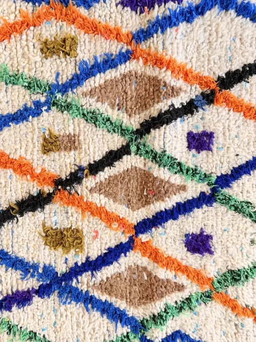 Azilal Vintage Läuferteppich mit bunten Linien