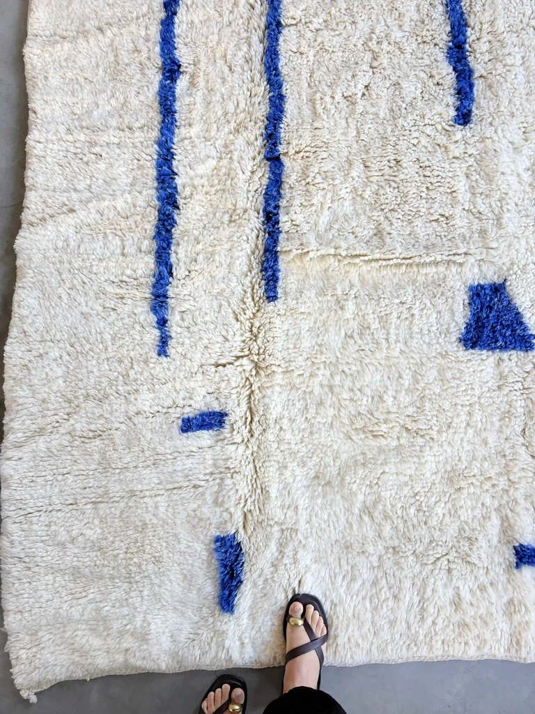 Beni Ouarain Teppich „Blue“ mit blauen Linien 300 × 210 cm 5 Beni Ouarain Teppich „Blue“ mit blauen Linien
