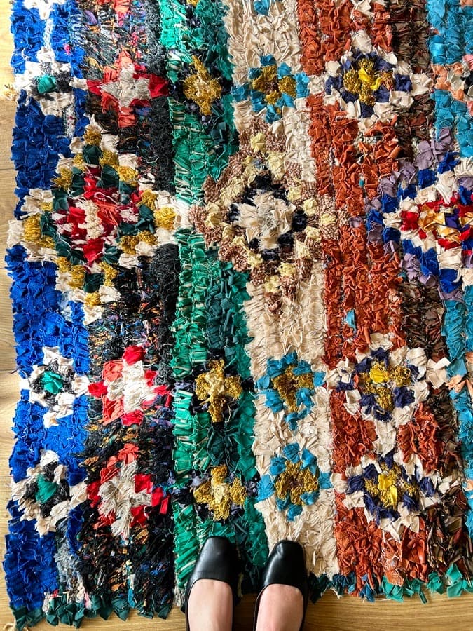 Boucherouite Berberteppich „Maissa“ 197 × 130 cm 8 Boucherouite Teppich rosa blau bunt