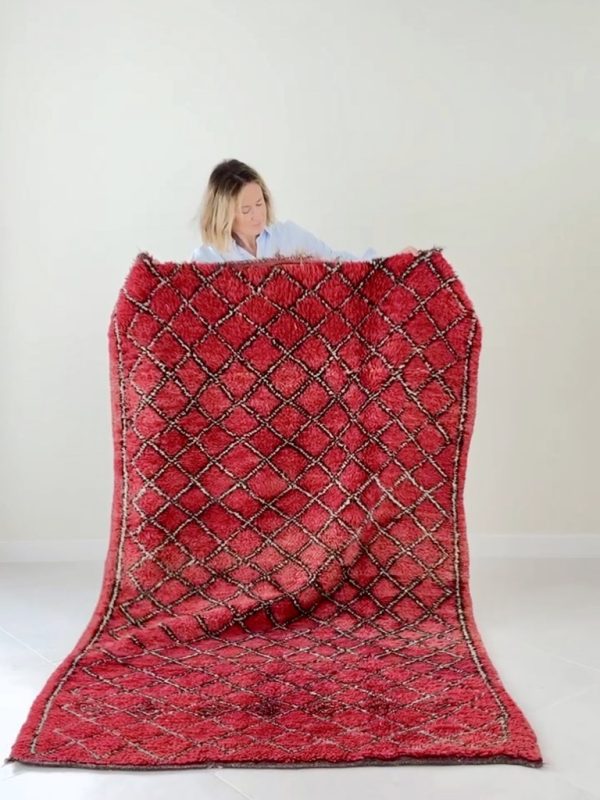 BERBERIAN KILIM STORE 5 Roter Vintage Berberteppich mit Rautenmuster schwarz